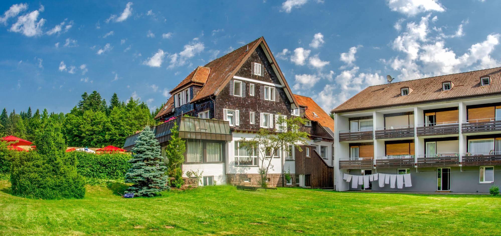 Hotel Hirsch Freudenstadt Exterior photo