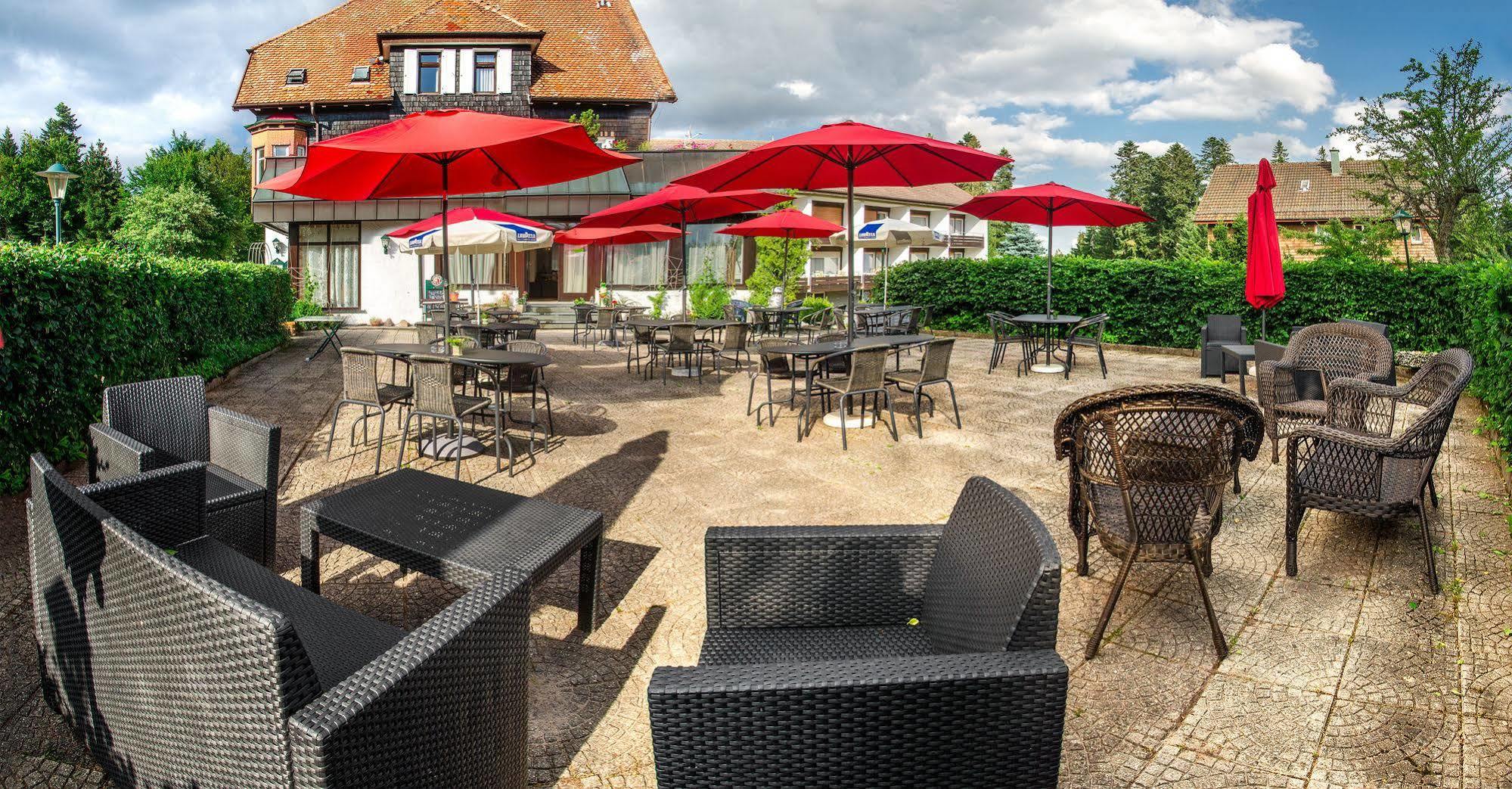 Hotel Hirsch Freudenstadt Exterior photo