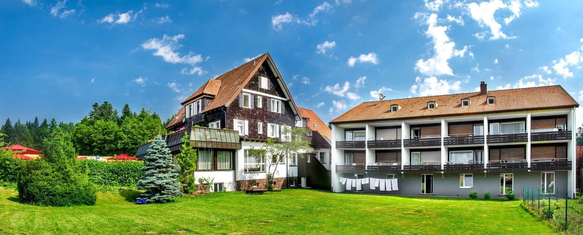 Hotel Hirsch Freudenstadt Exterior photo